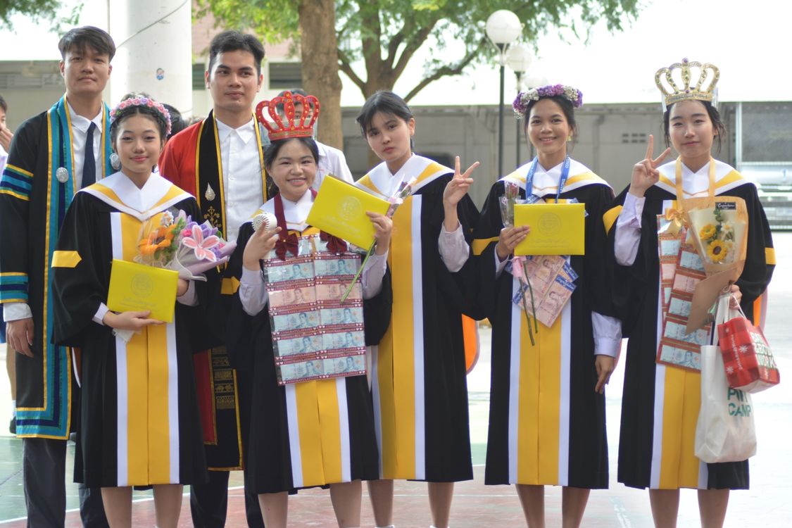 โรงเรียนปรีชานุศาสน์