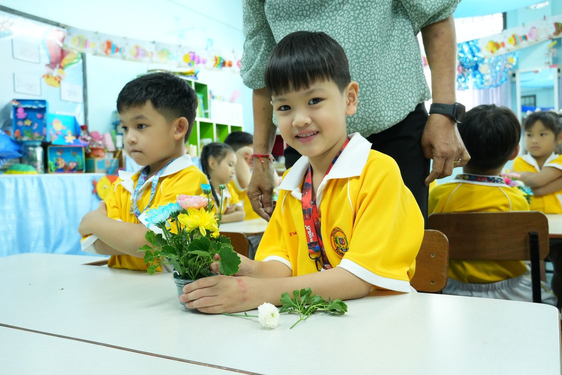 โรงเรียนปรีชานุศาสน์