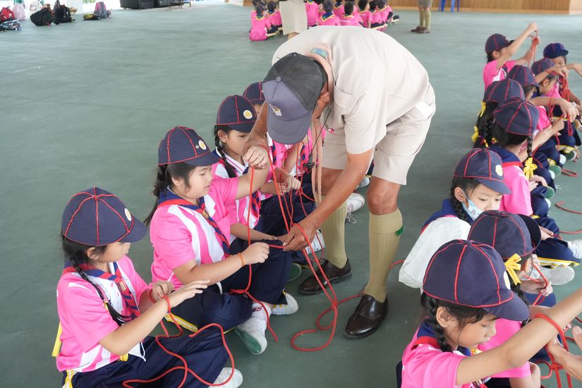 โรงเรียนปรีชานุศาสน์