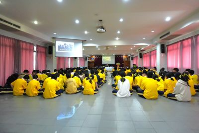 โรงเรียนปรีชานุศาสน์