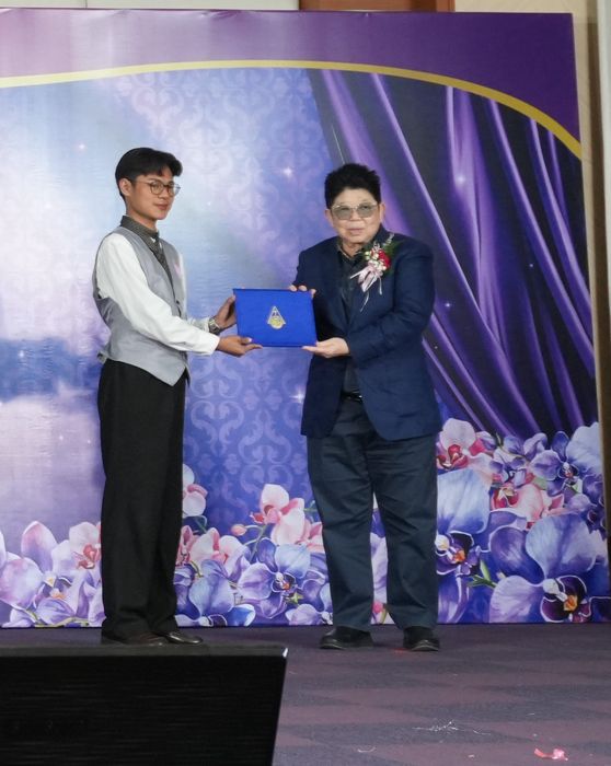 โรงเรียนปรีชานุศาสน์