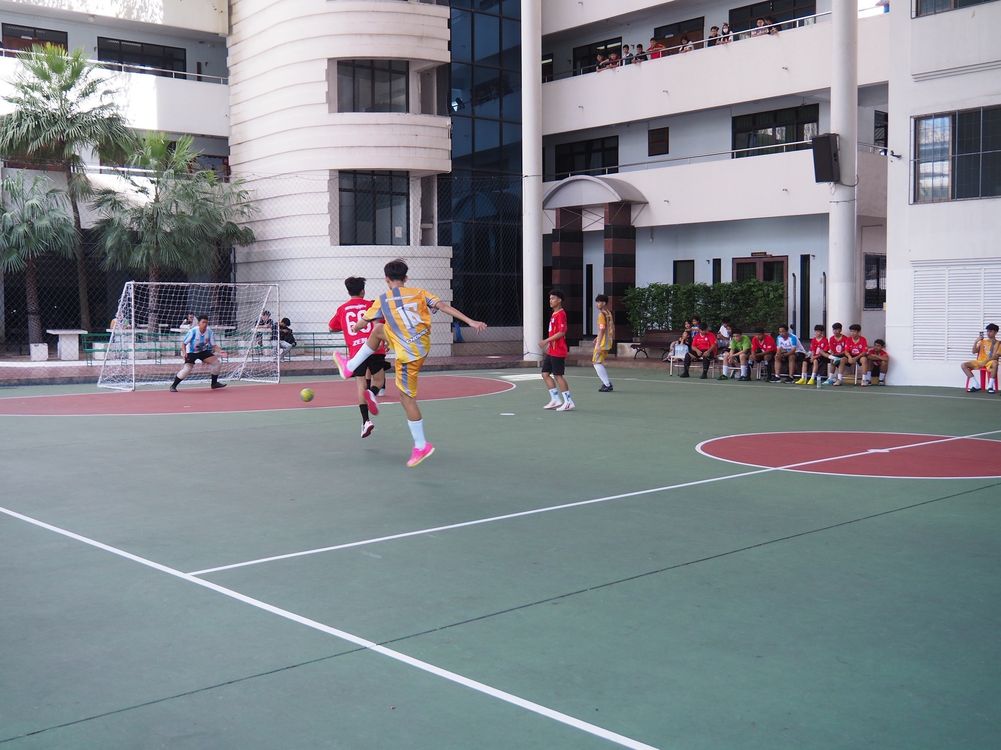โรงเรียนปรีชานุศาสน์