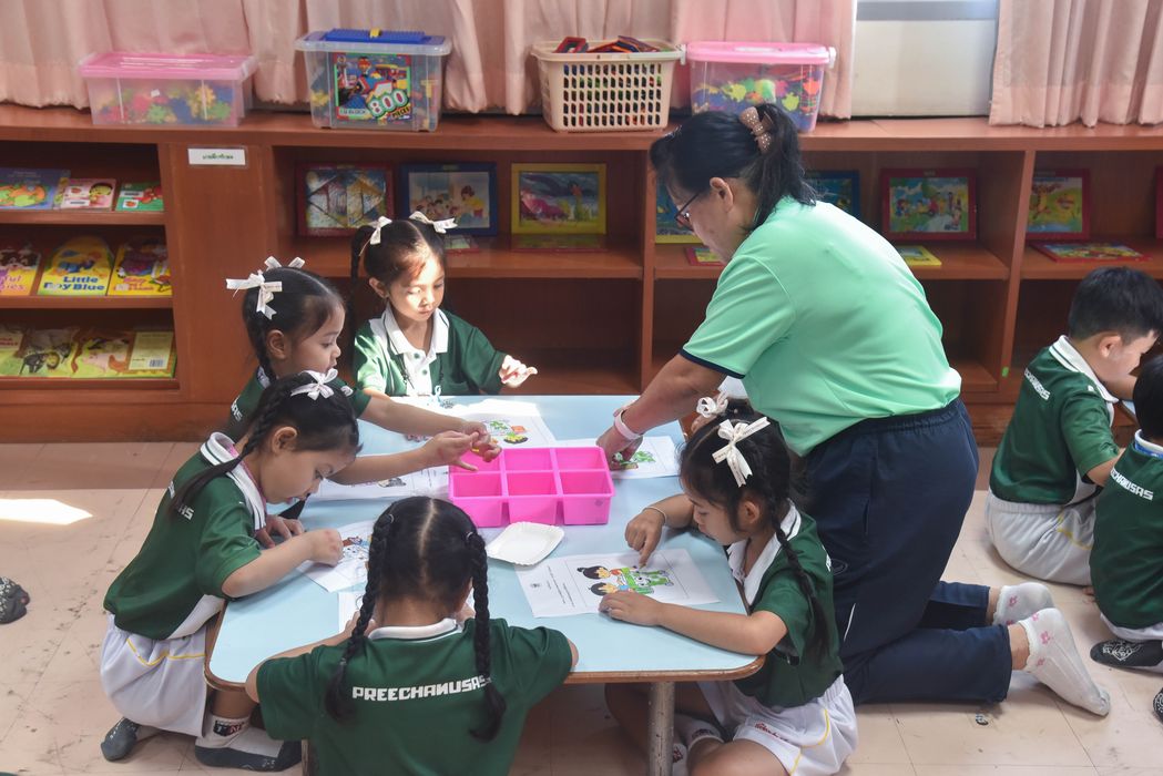 โรงเรียนปรีชานุศาสน์