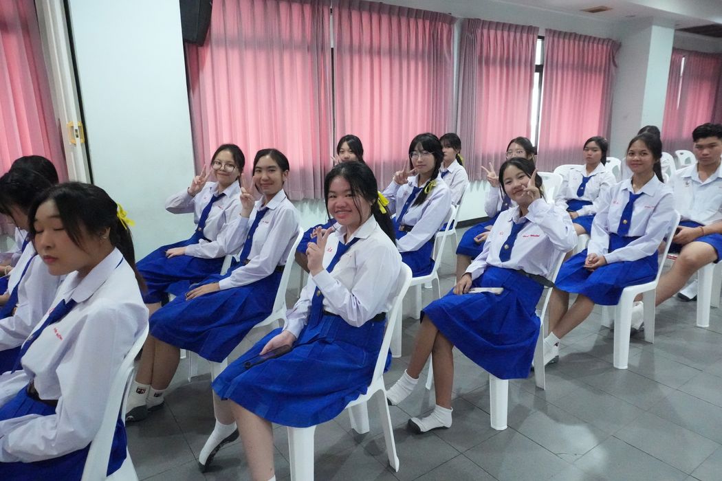 โรงเรียนปรีชานุศาสน์