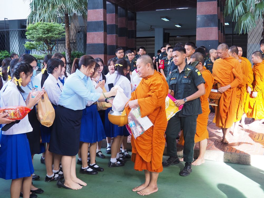 โรงเรียนปรีชานุศาสน์