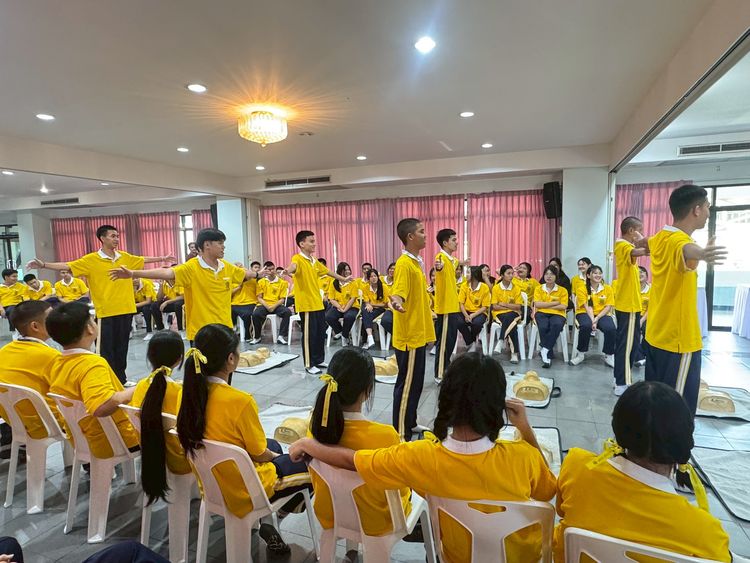 โรงเรียนปรีชานุศาสน์
