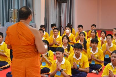 โรงเรียนปรีชานุศาสน์