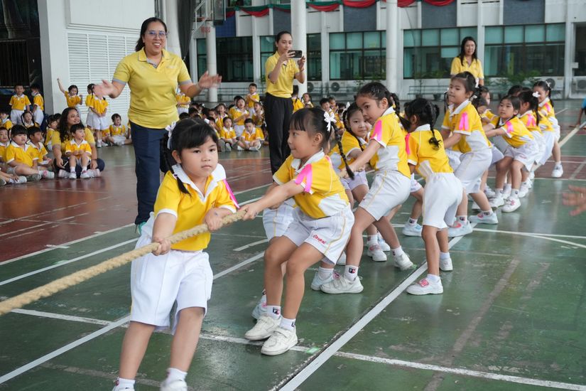 โรงเรียนปรีชานุศาสน์