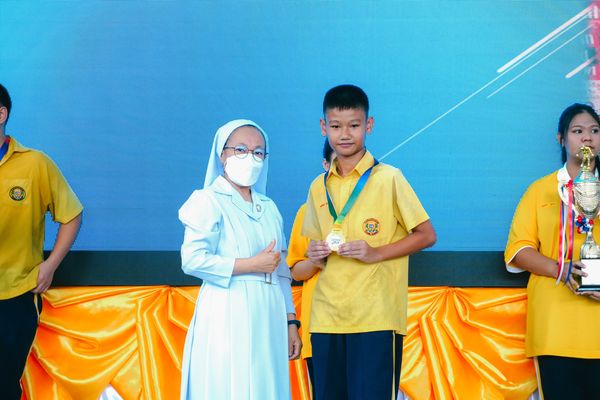 โรงเรียนปรีชานุศาสน์
