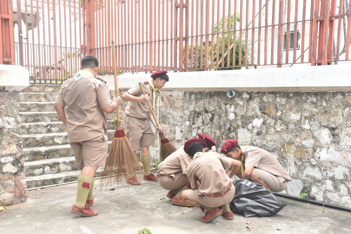 โรงเรียนปรีชานุศาสน์