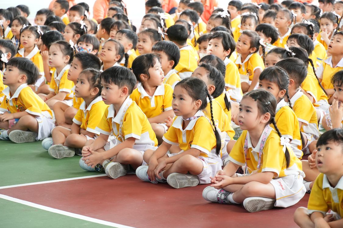 โรงเรียนปรีชานุศาสน์