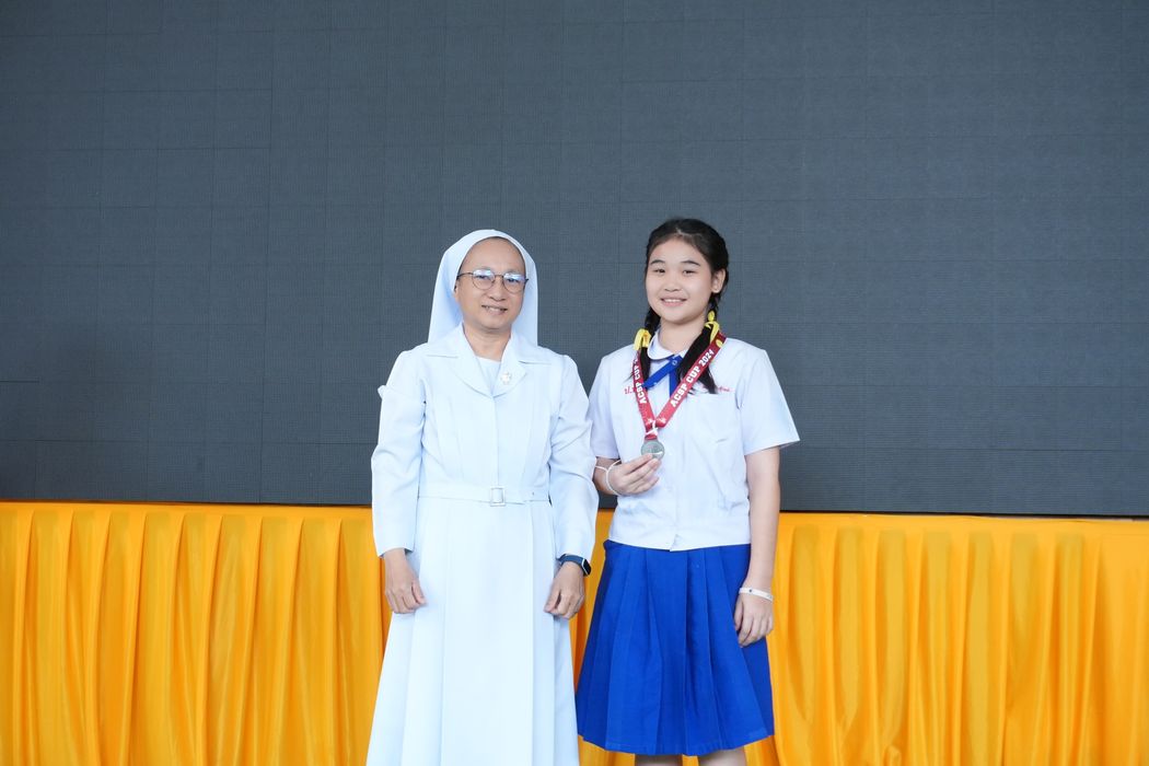 โรงเรียนปรีชานุศาสน์