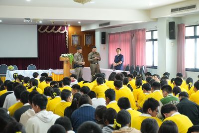 โรงเรียนปรีชานุศาสน์