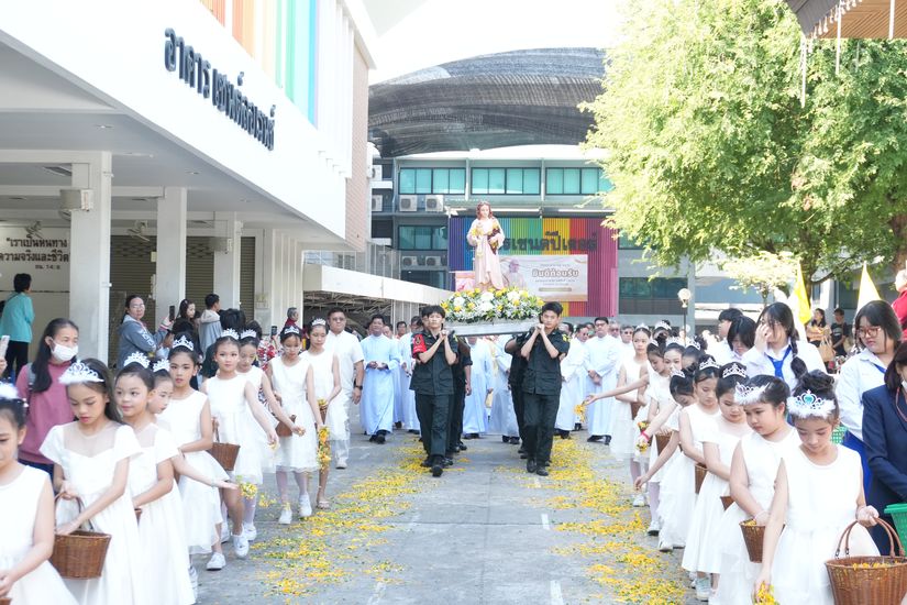 โรงเรียนปรีชานุศาสน์
