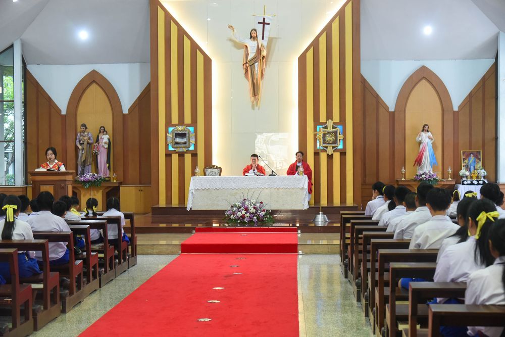 โรงเรียนปรีชานุศาสน์