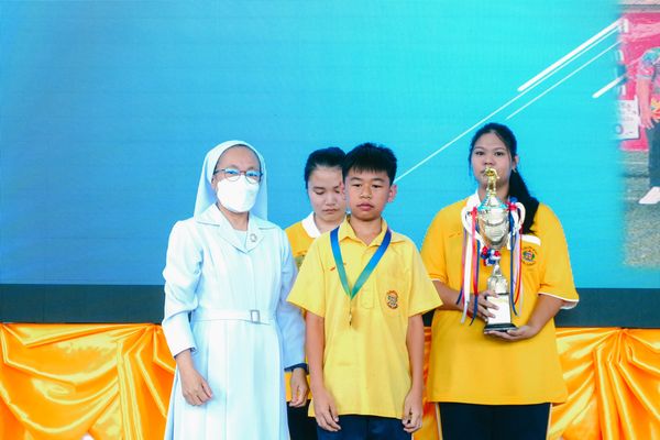 โรงเรียนปรีชานุศาสน์