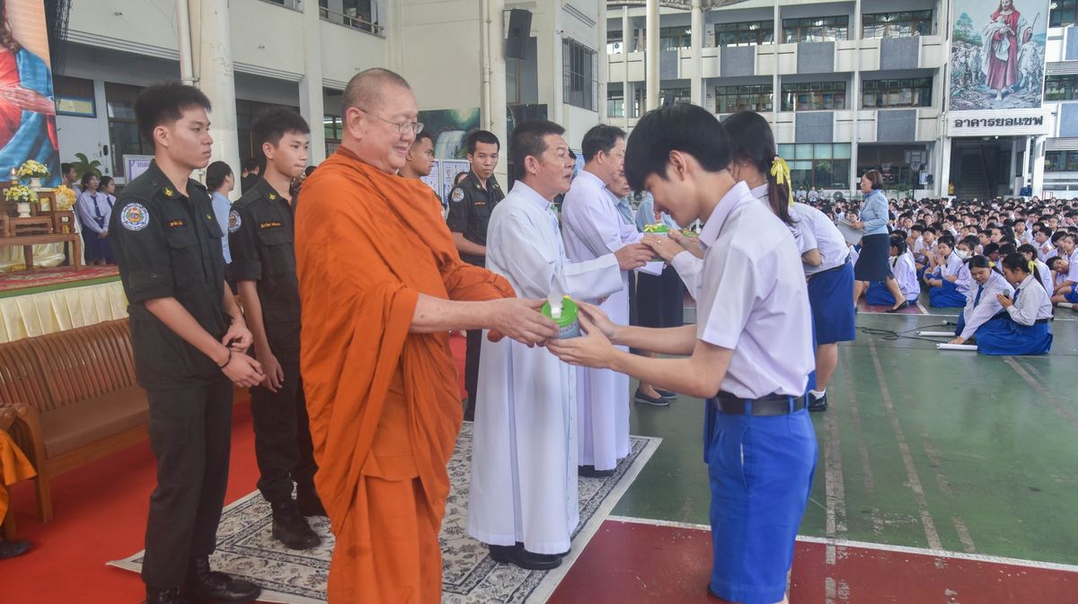 โรงเรียนปรีชานุศาสน์