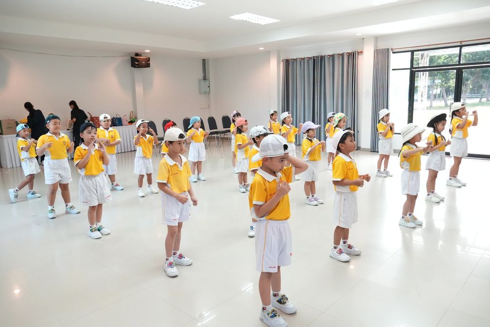 โรงเรียนปรีชานุศาสน์
