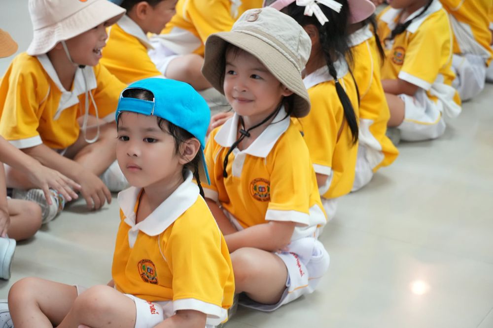 โรงเรียนปรีชานุศาสน์