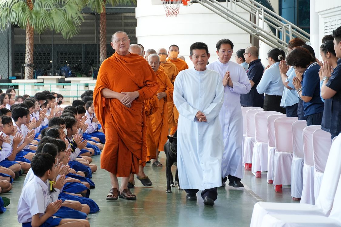 โรงเรียนปรีชานุศาสน์