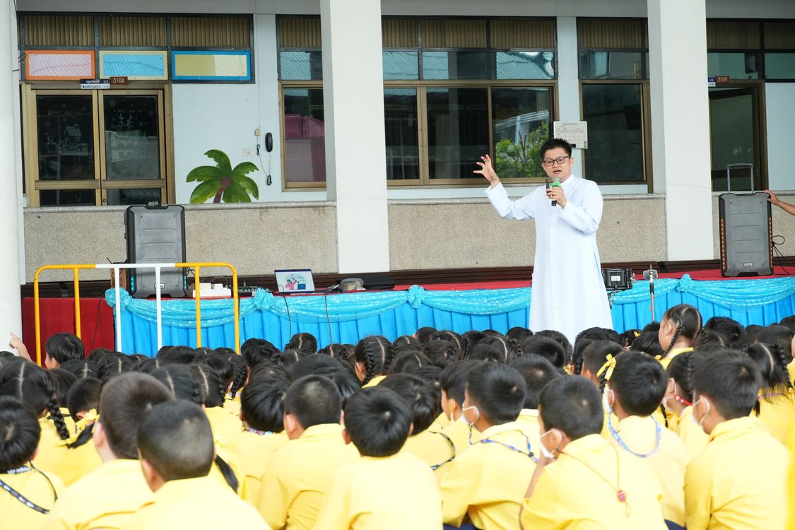 โรงเรียนปรีชานุศาสน์