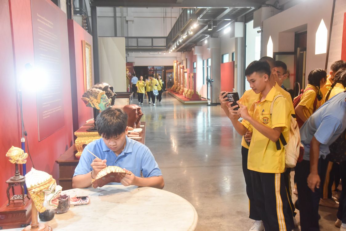 โรงเรียนปรีชานุศาสน์