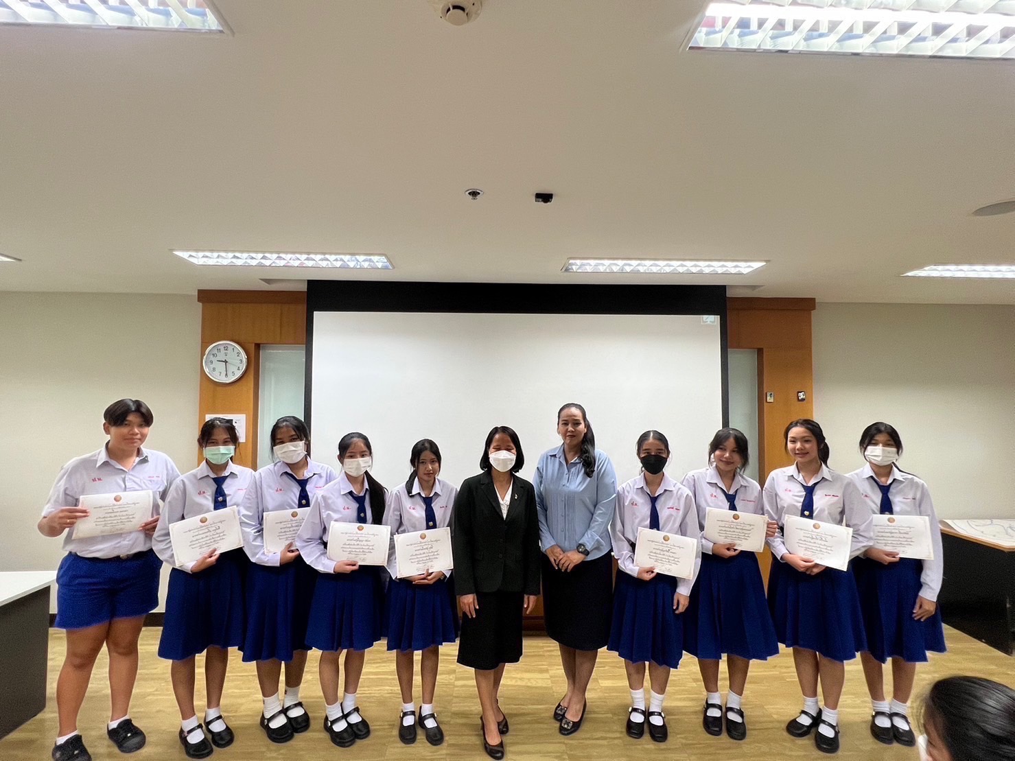 โรงเรียนปรีชานุศาสน์