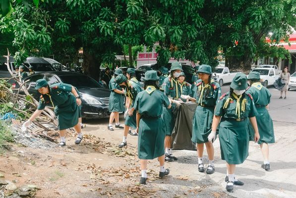 โรงเรียนปรีชานุศาสน์