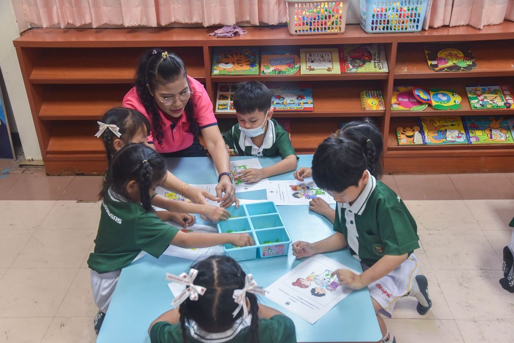 โรงเรียนปรีชานุศาสน์
