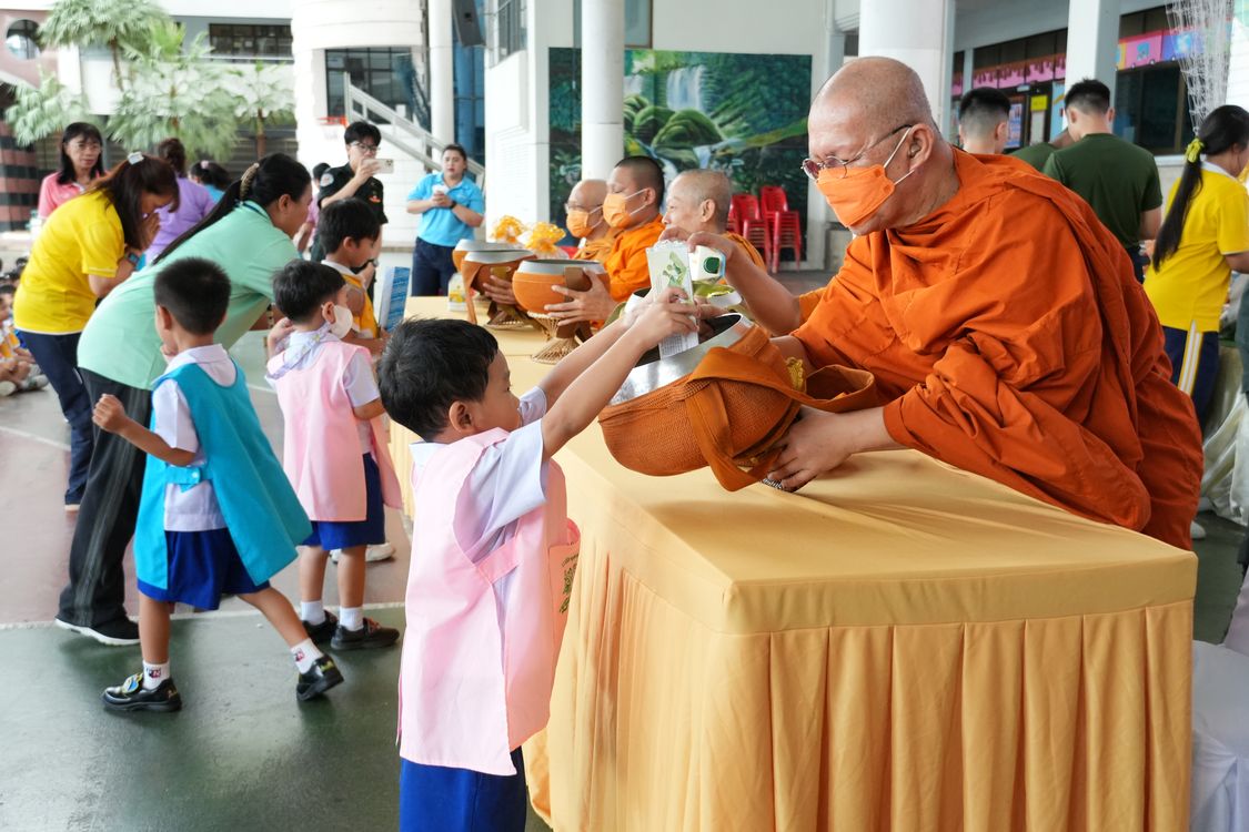 โรงเรียนปรีชานุศาสน์