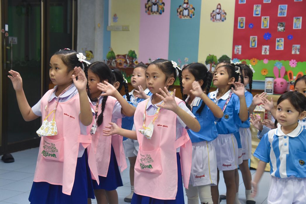 โรงเรียนปรีชานุศาสน์