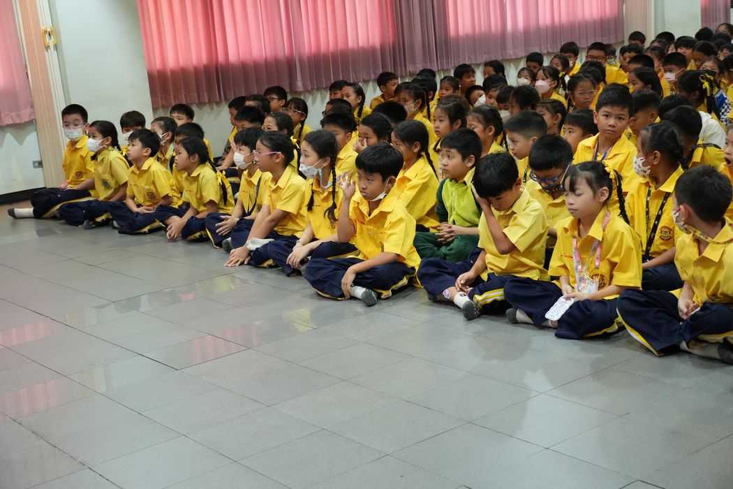 โรงเรียนปรีชานุศาสน์
