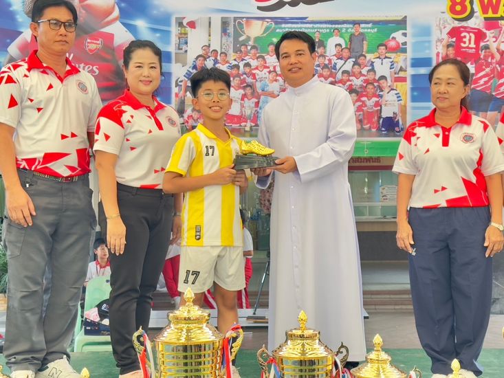 โรงเรียนปรีชานุศาสน์